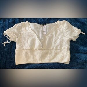 Kendall & Kylie White Smocked Crop Top – PacSun – Size M – NWT